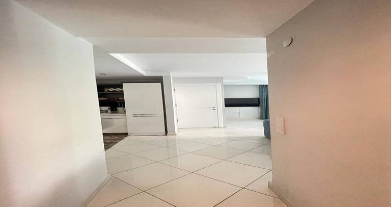 2+1 apartment in Oba with facilities
